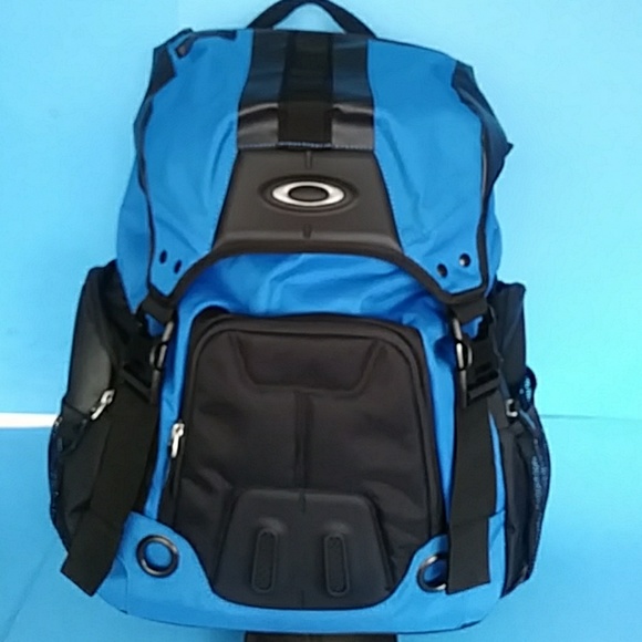 oakley heritage backpack